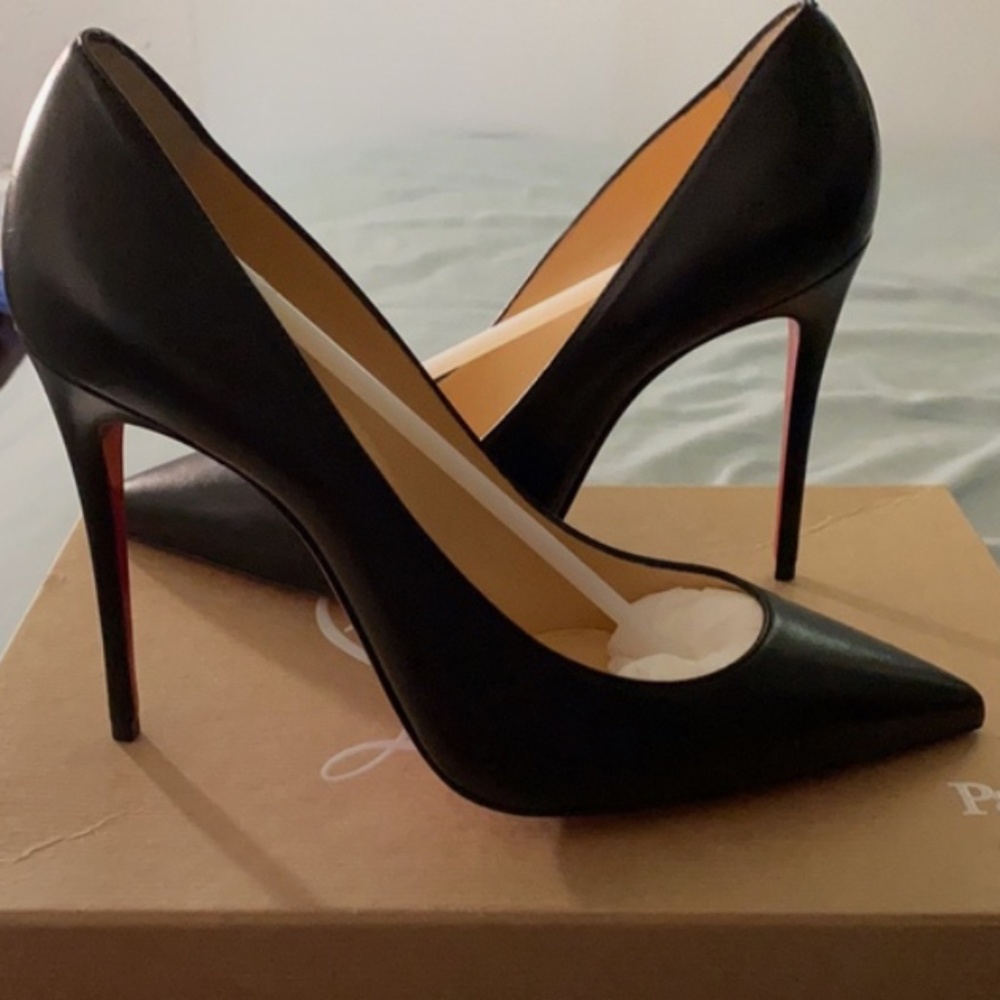 NEW IN BOX! CHRISTIAN LOUBOUTIN KATE 100 NAPPA SHINY SIZE 38